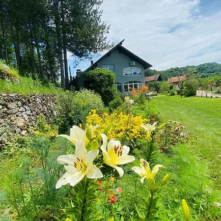 Unaqua Bed and Breakfast *